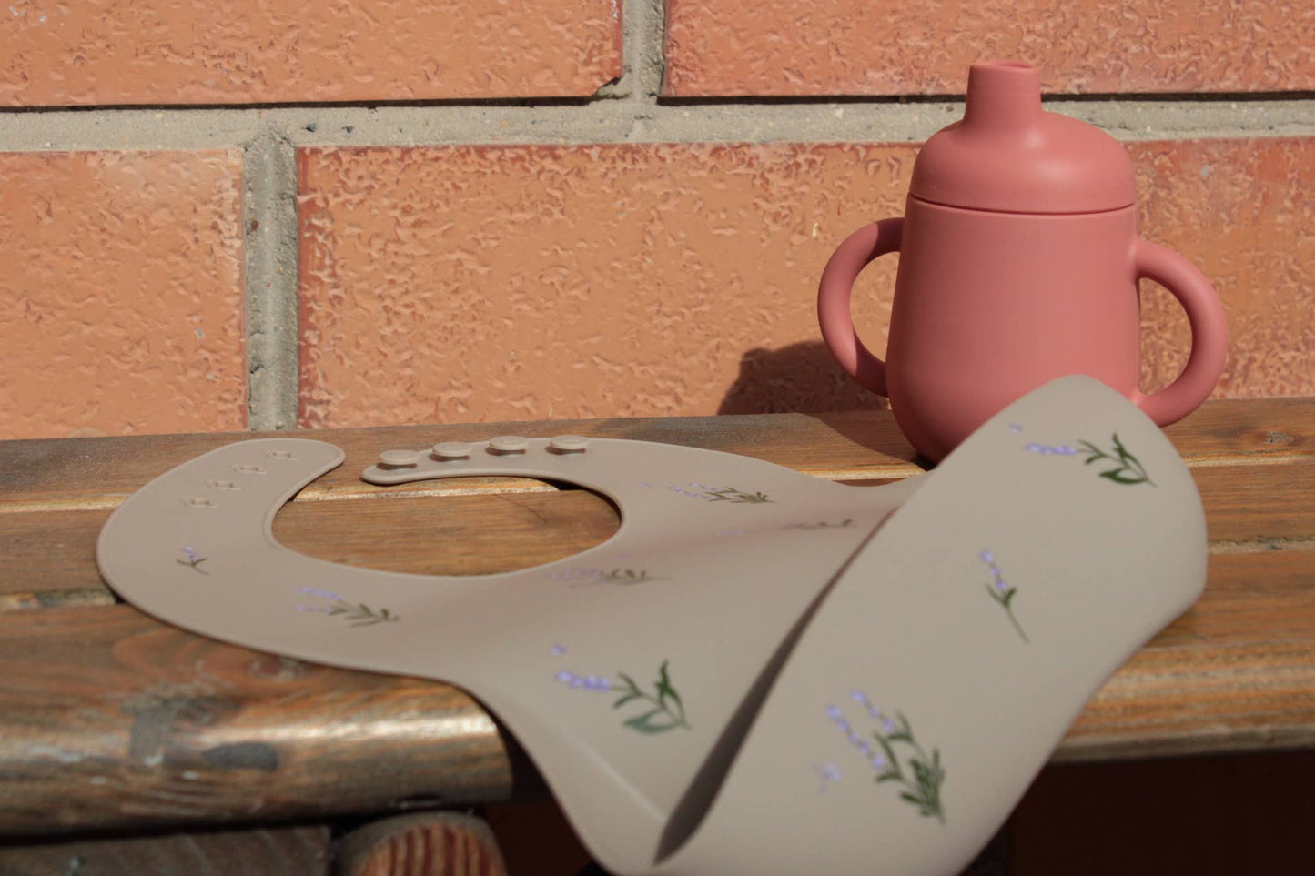 Shayan Lavender Silicone Bib (Clay)
