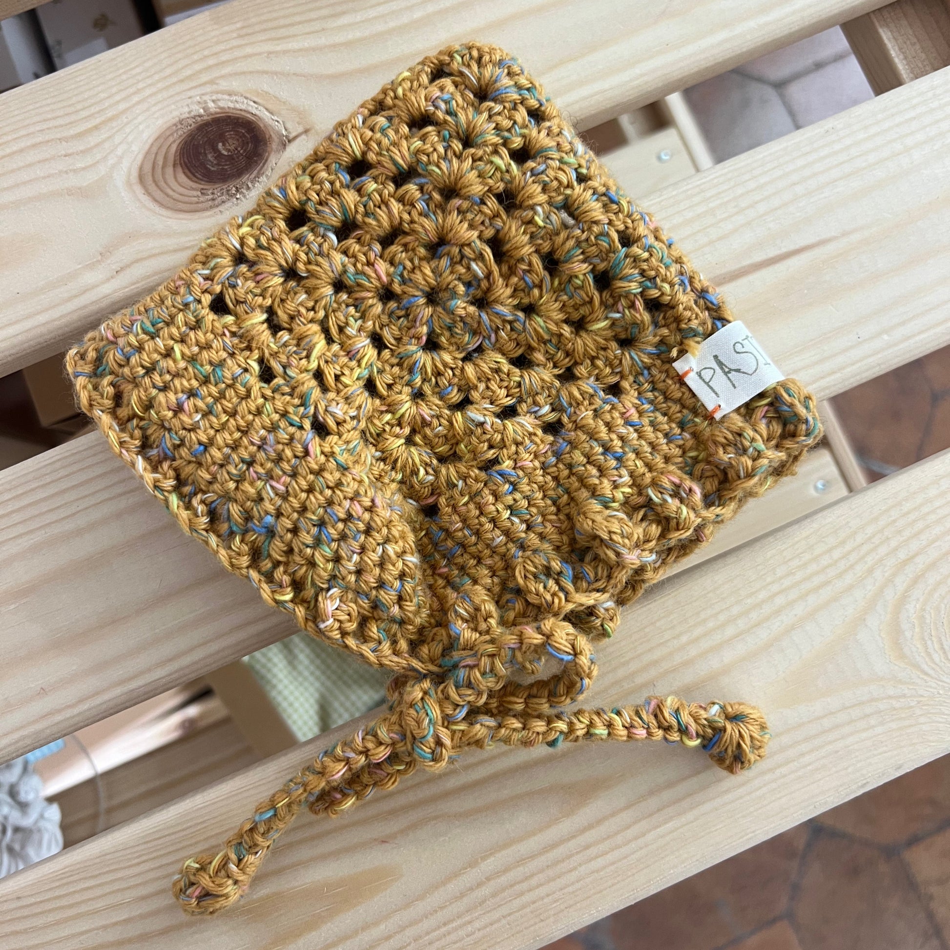 Mostaza Caperucita Bonnet - One of a kind