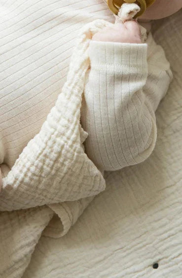 Mini towel x Museum of Mini dragonfly embroidery