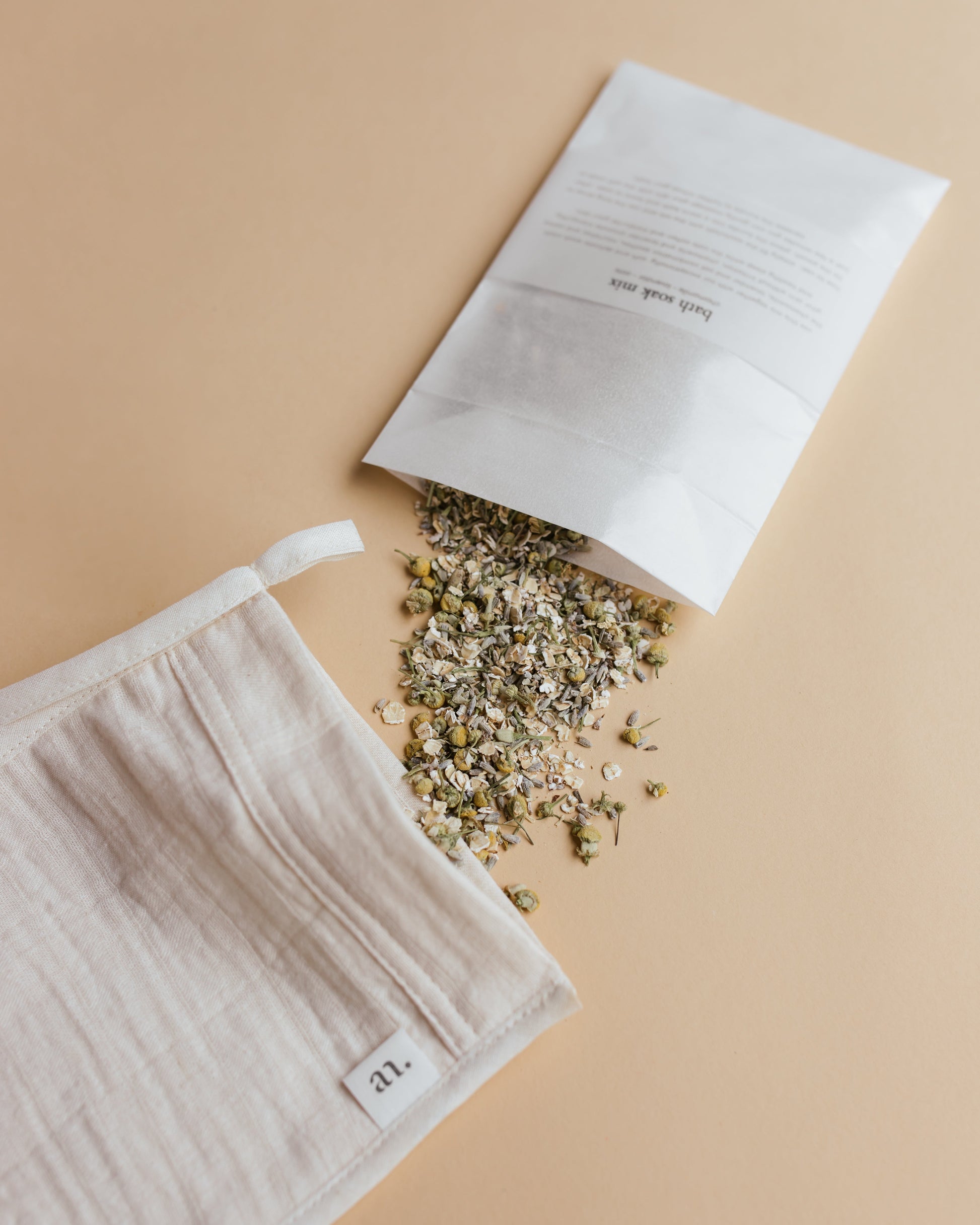 washcloth with bath soak mix