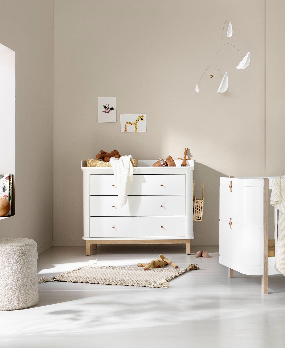 Wood nursery top for dresser 3 drawers, white
