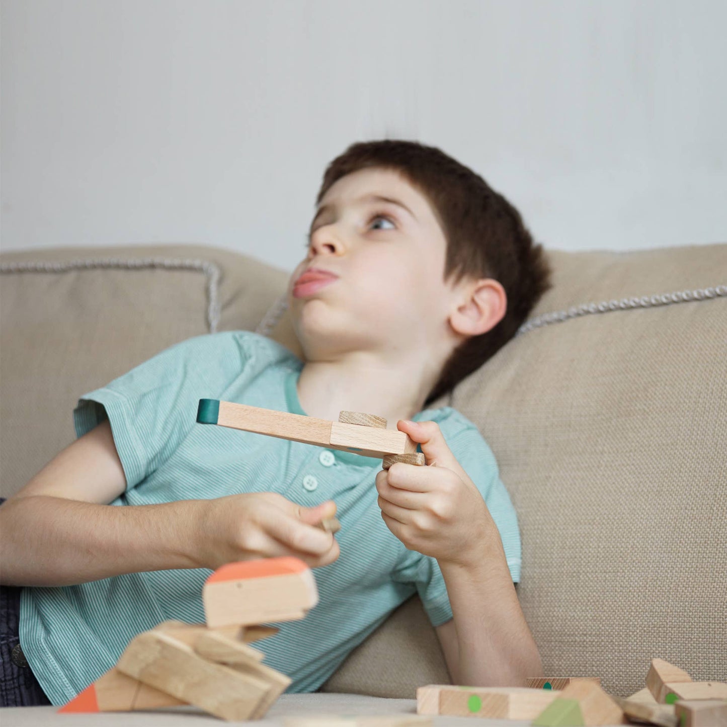Wooden Magnetic Brontosaurus Dinosaur