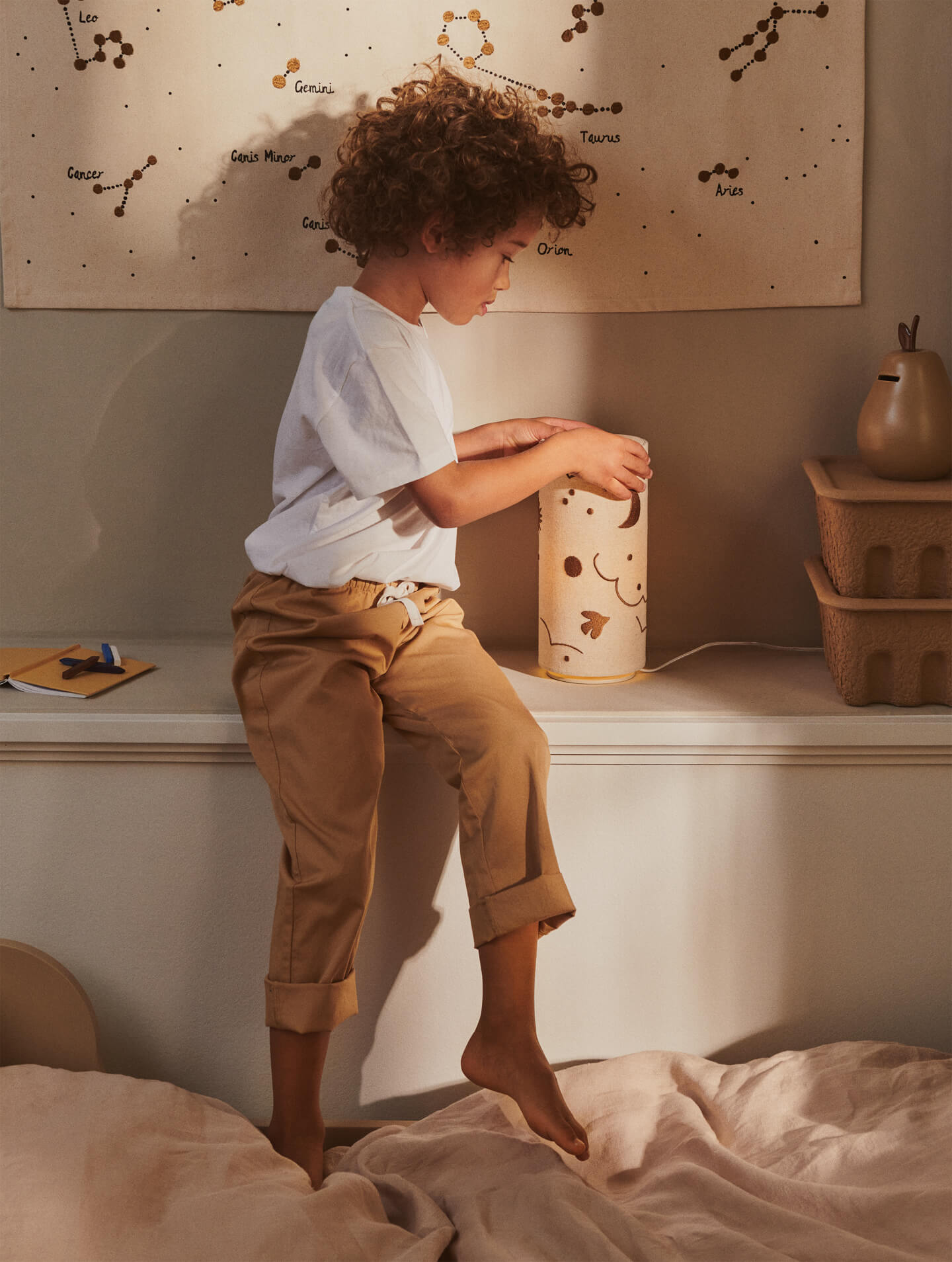 Skye Table Lamp - Natural/Bronze