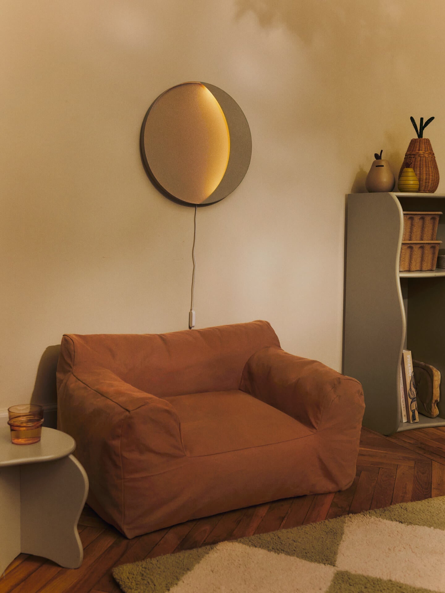 Neba Wall Lamp - Tea Green