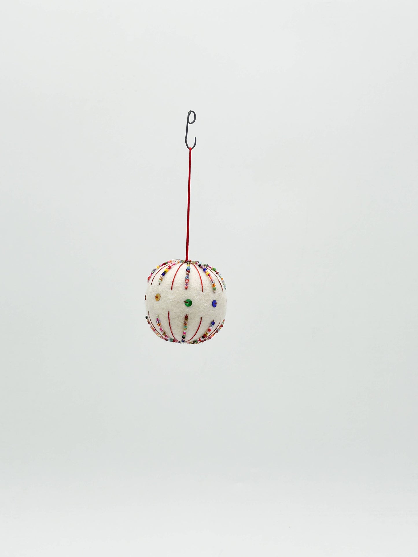 White Ball, Model Nº 6 -