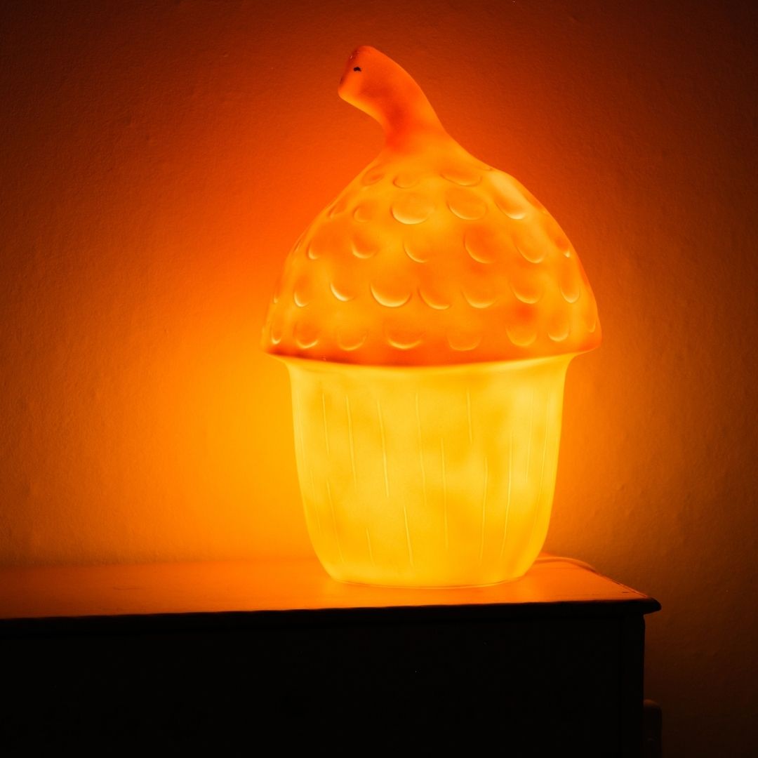 LAMP ACORN RED BRICK