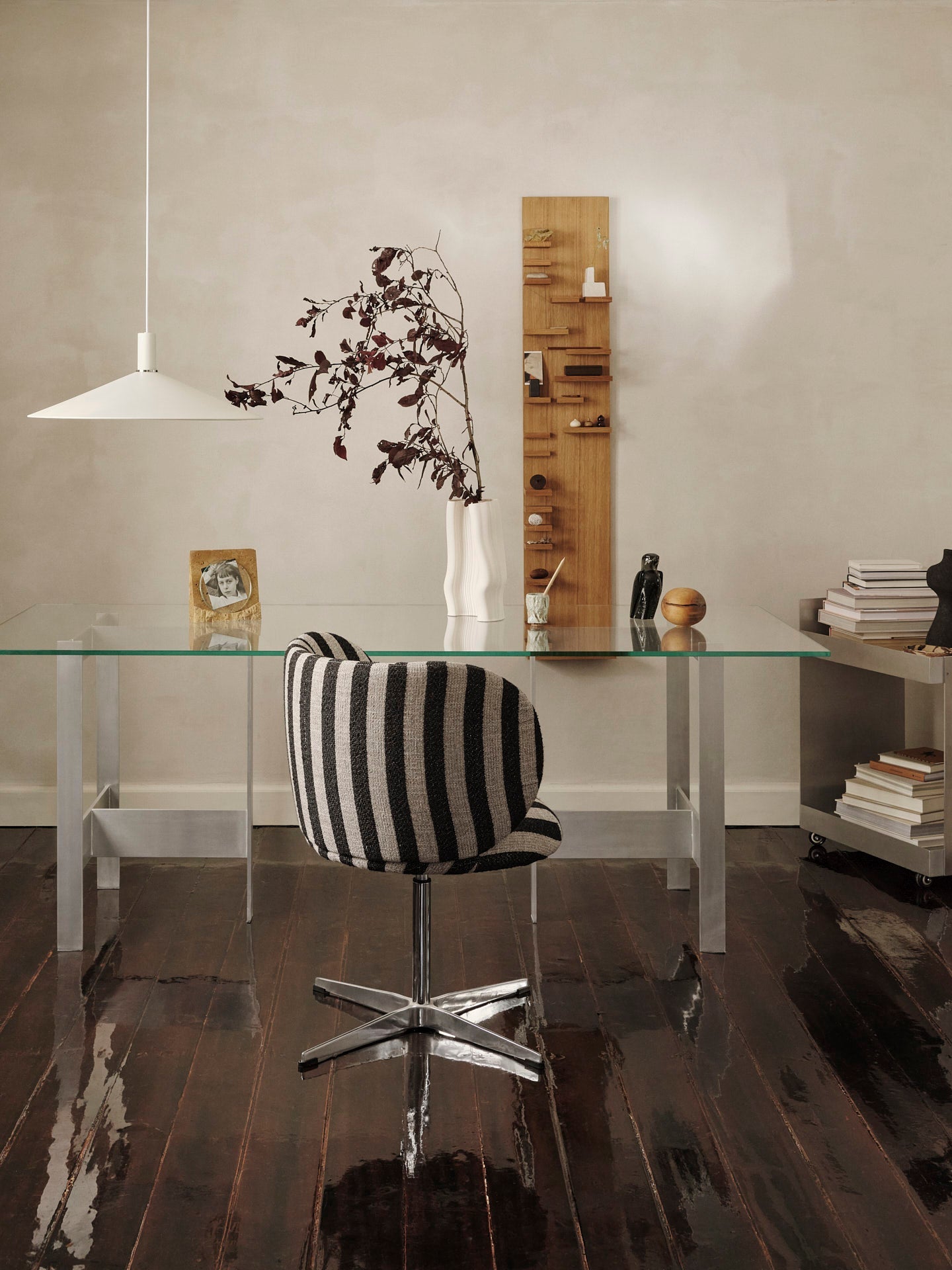 Parade Shelf - Tall - Oiled Oak