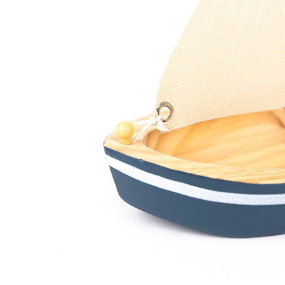 MALO THE CAT IN A BOAT