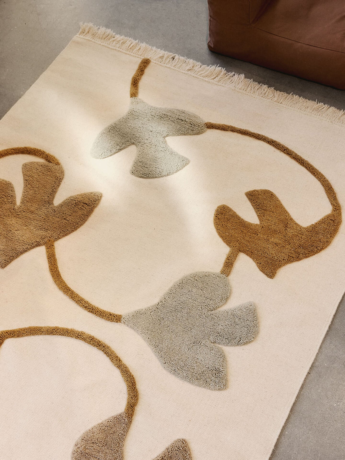 Swif Bird Wool Rug - Multi