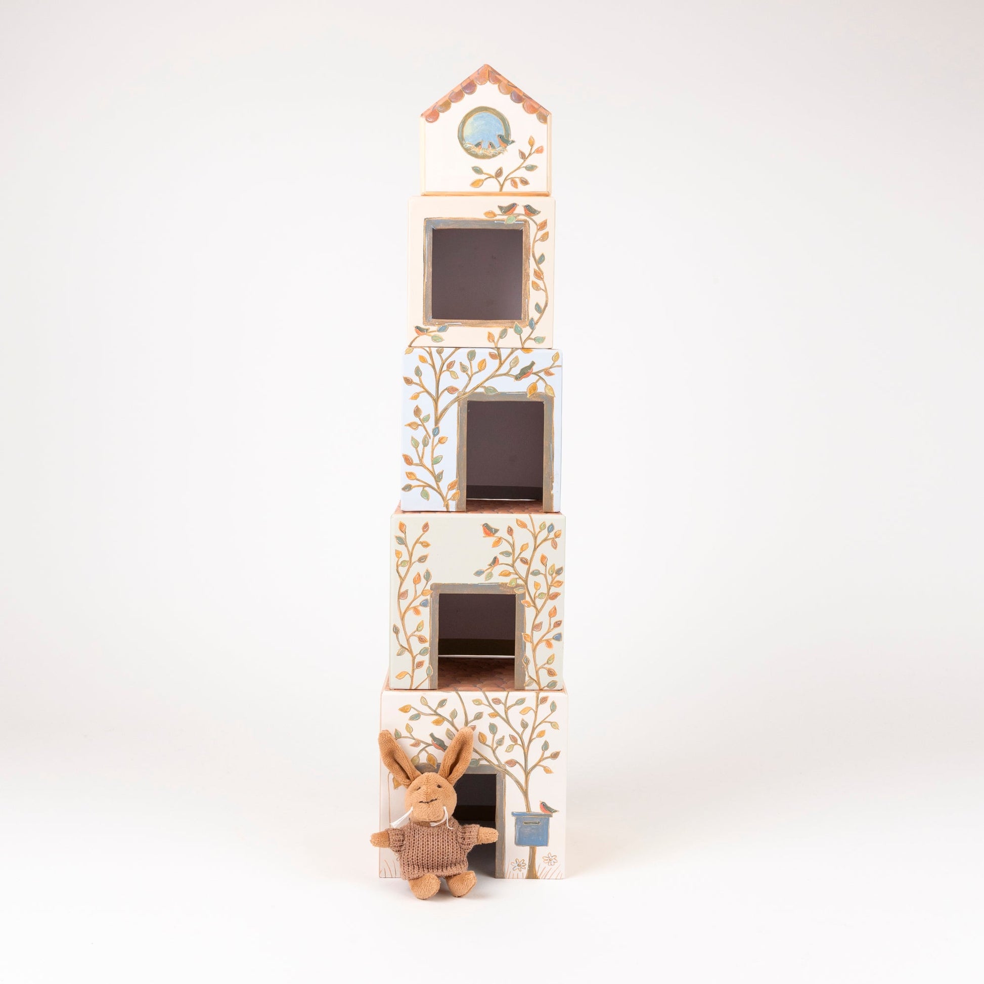 Lenny the rabbit cube house