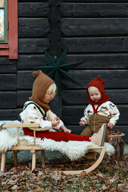 Footless Acorn Brown x Maple Leaf