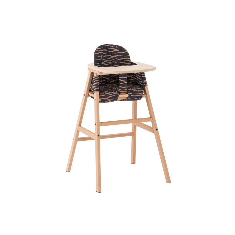 Growing Green evolving chair with tray and cushion