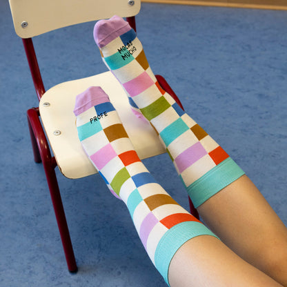 Kit Taza + Calcetines "Profe, molas mucho"