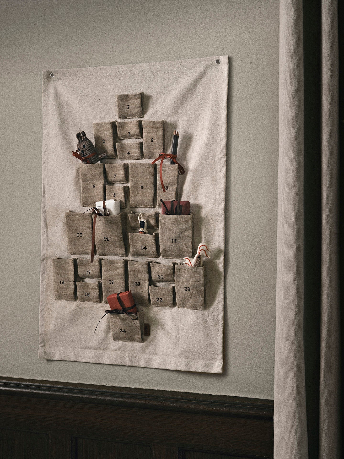 Pine Christmas Calendar - Maxi - Natural