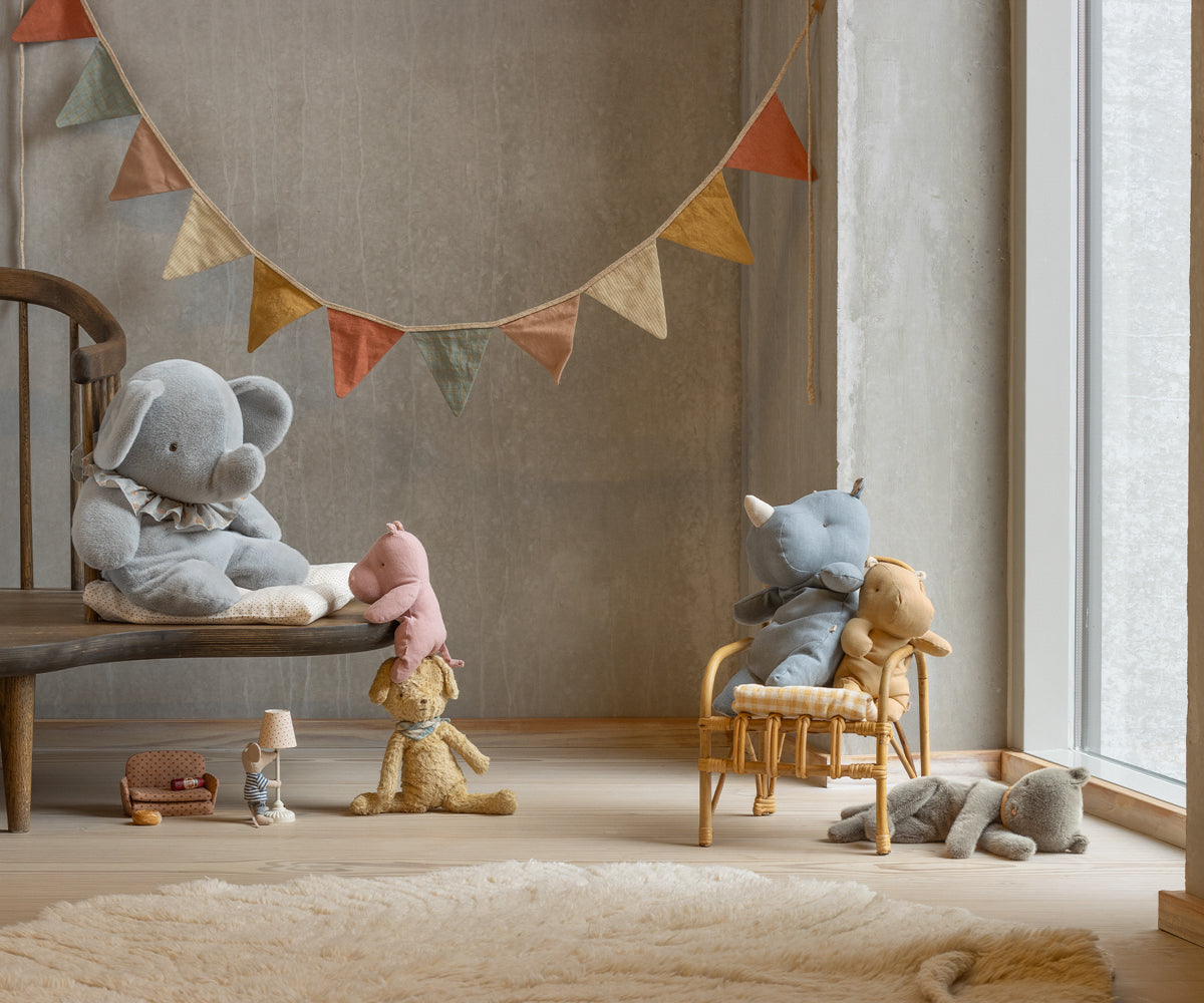 Peluche de gatito durmiendo, medio - Gris