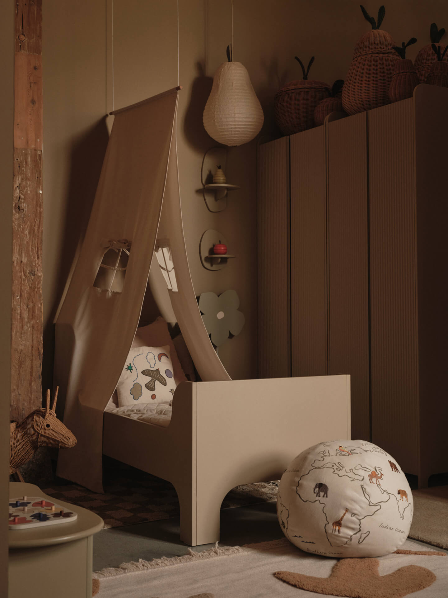 Settle Bed Canopy - Off-white