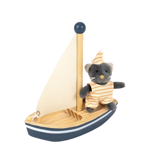 MALO THE CAT IN A BOAT