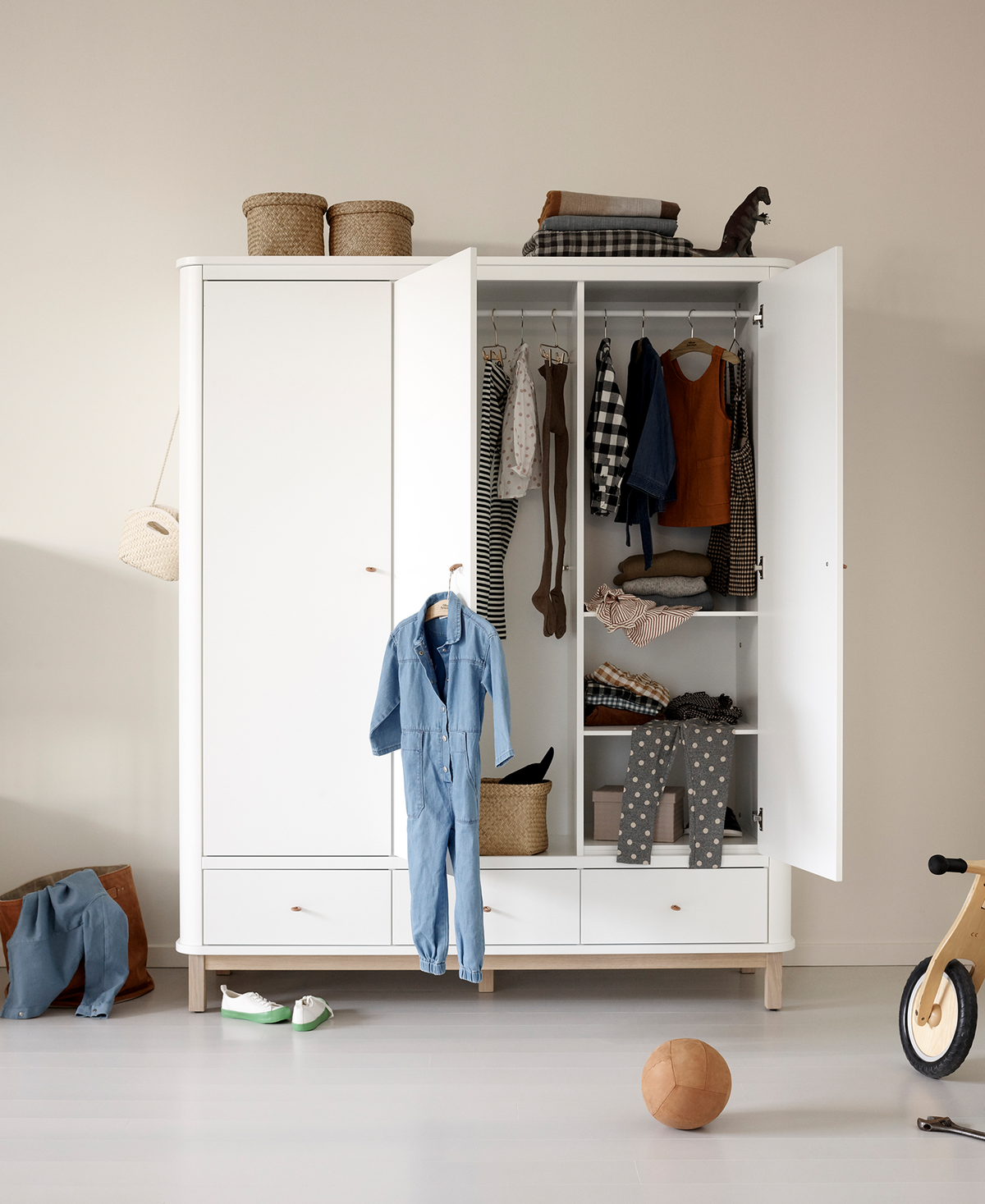 Wood wardrobe 3 doors, white/oak