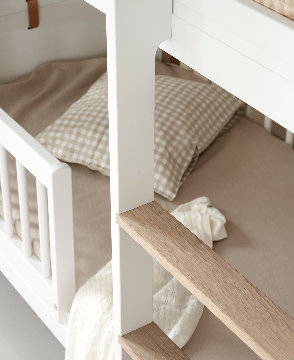 Wood Mini+ low bunk bed, white/oak