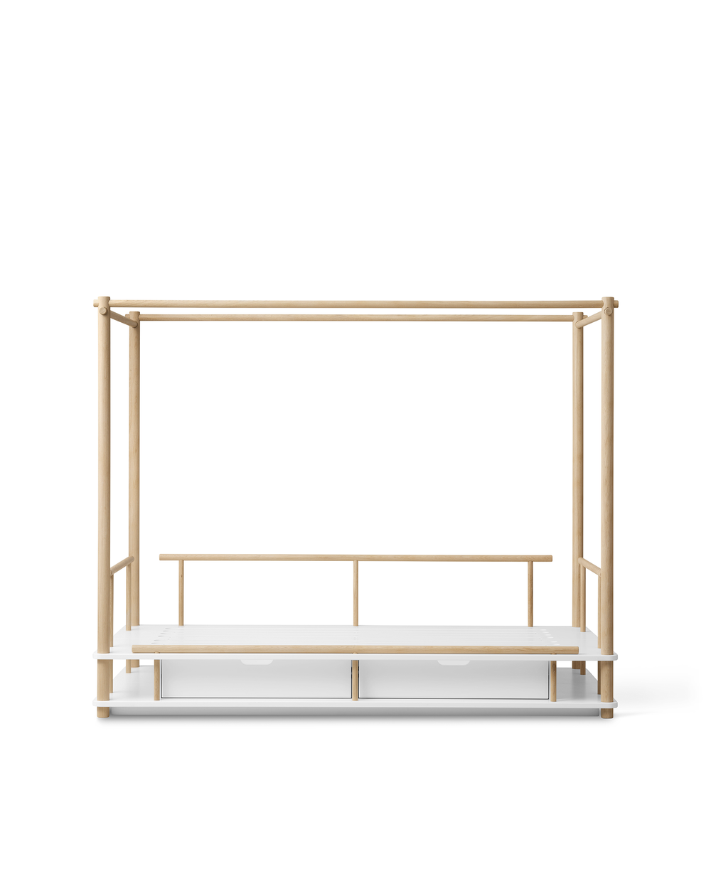 Camp Nomad canopy bed, white/oak