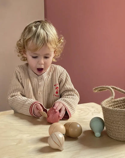 Wooden fruit and vegetables set