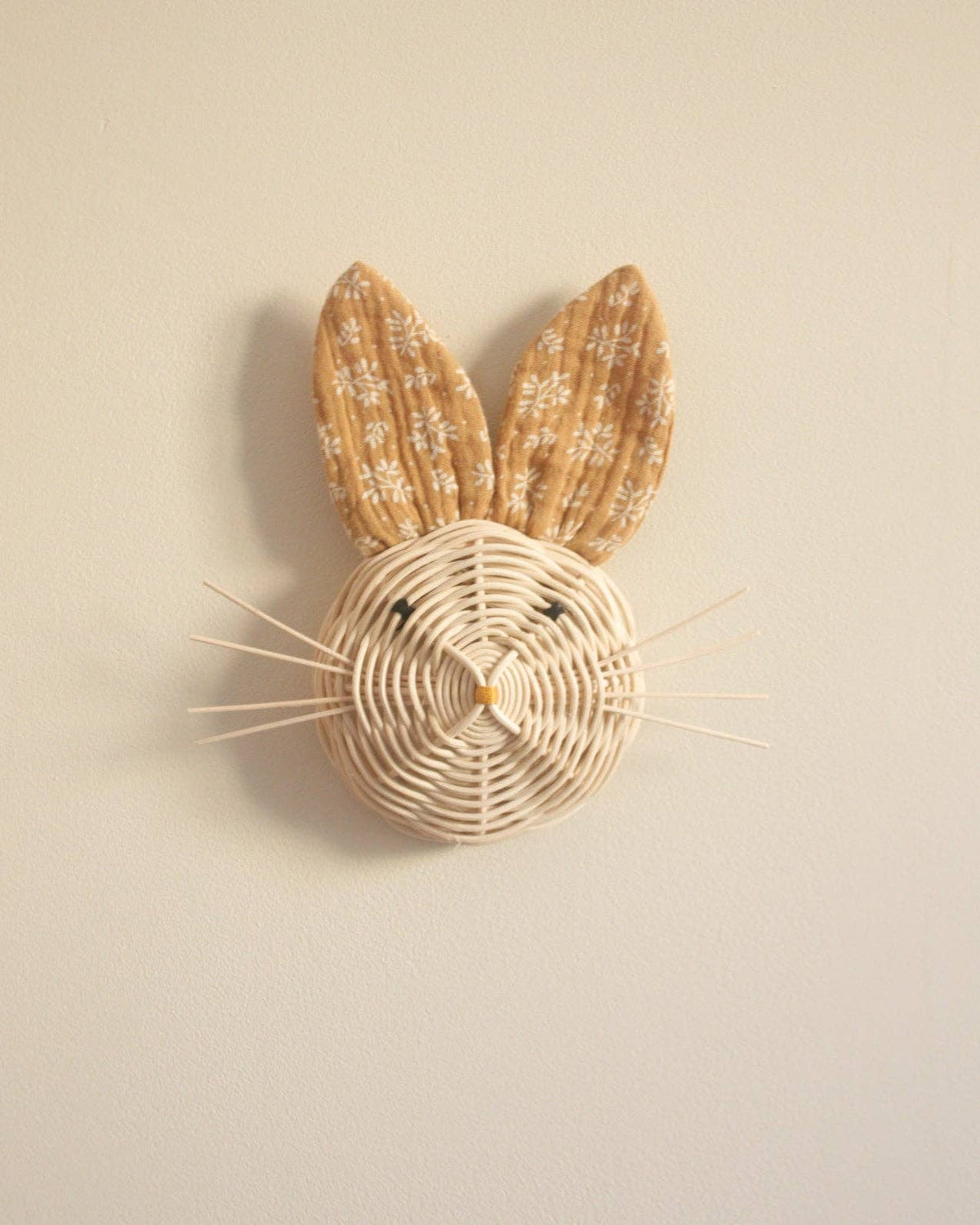 Trophy Rabbit foliage cookie