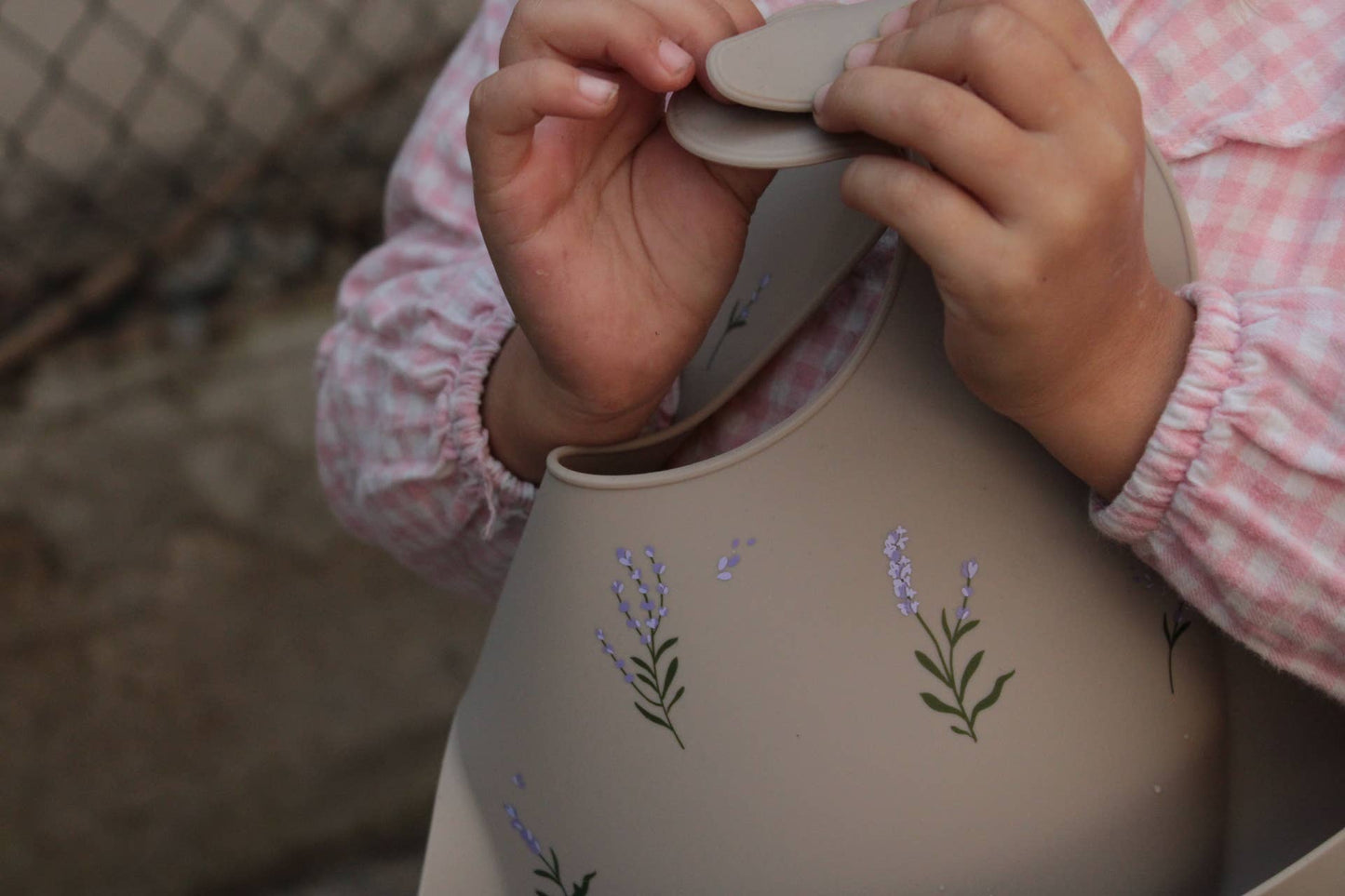 Shayan Lavender Silicone Bib (Clay)