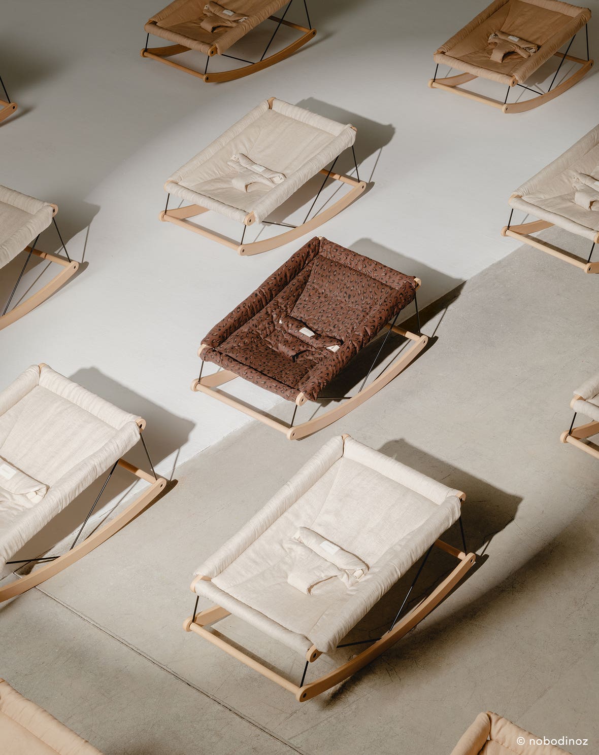 Growing Green baby bouncer - leonie brown