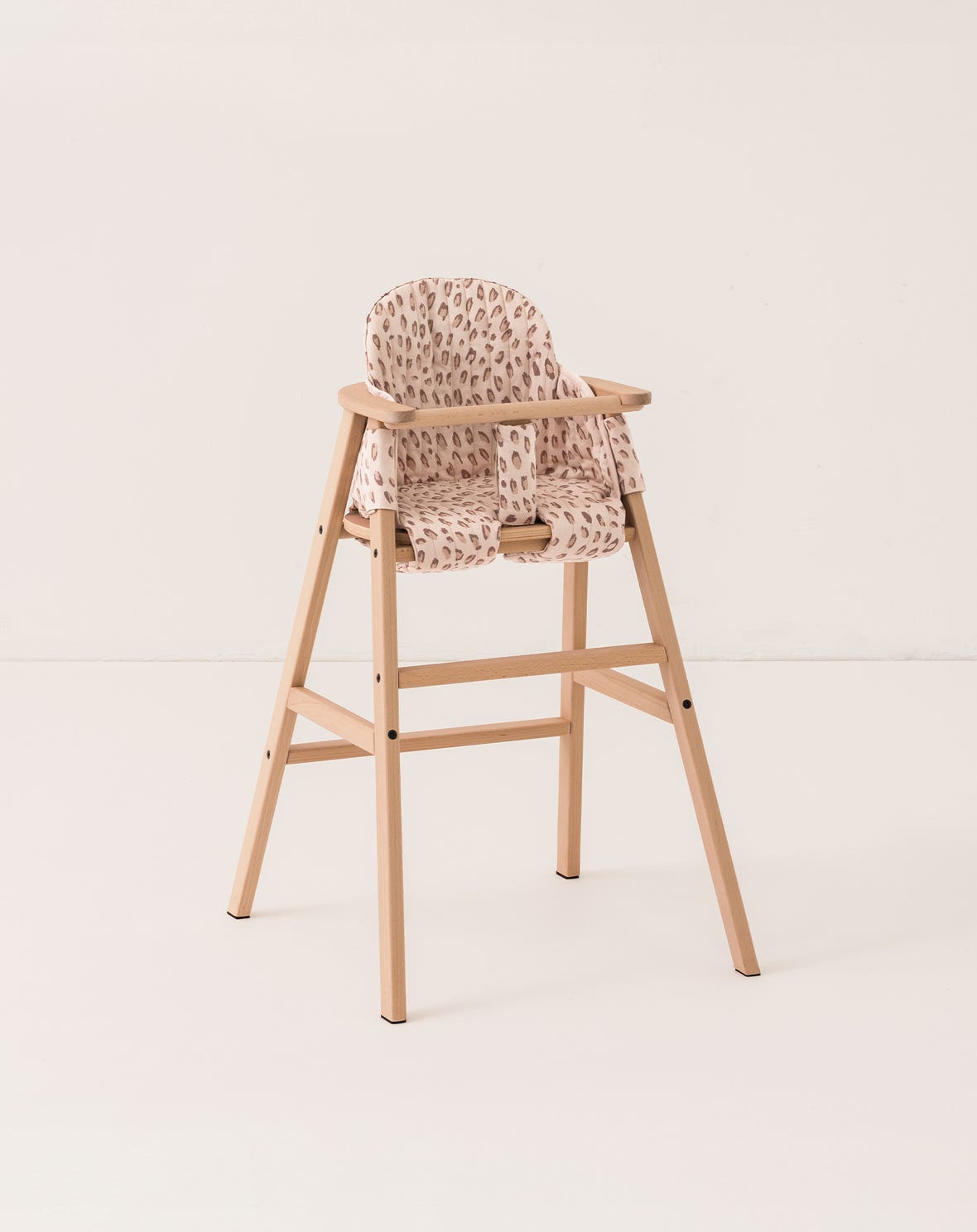 High chair cushion Growing Green - leonie latte