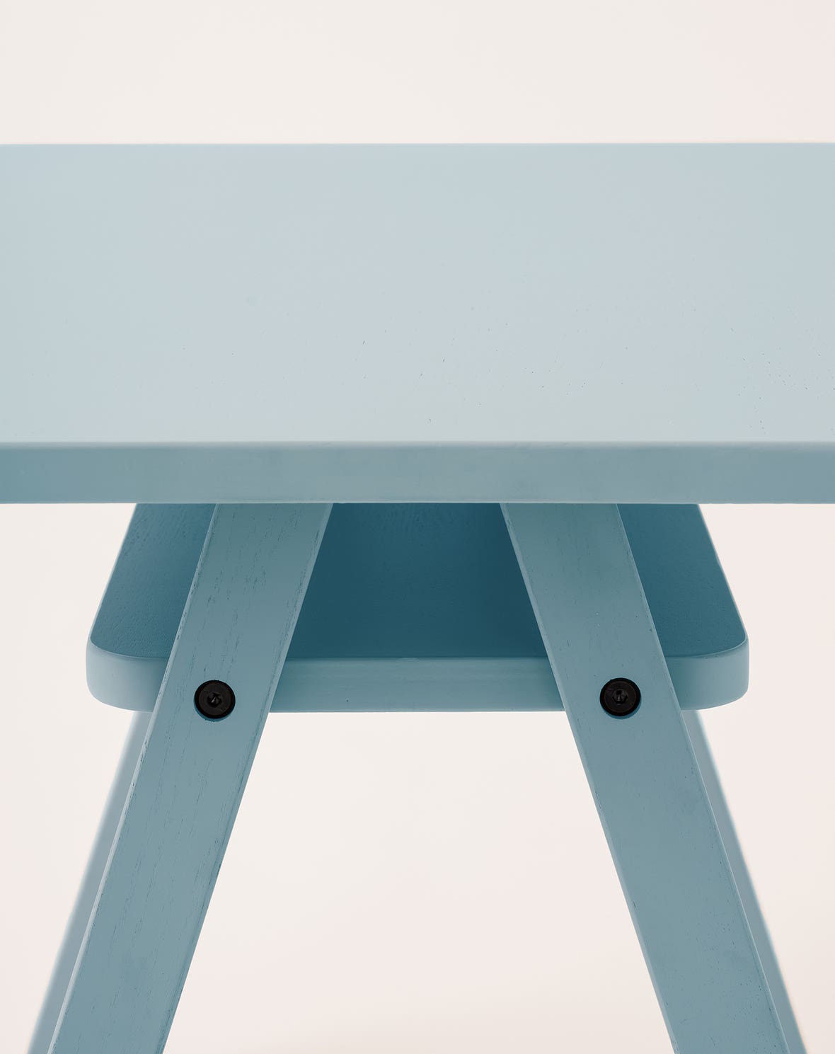 Kid's table Growing Green