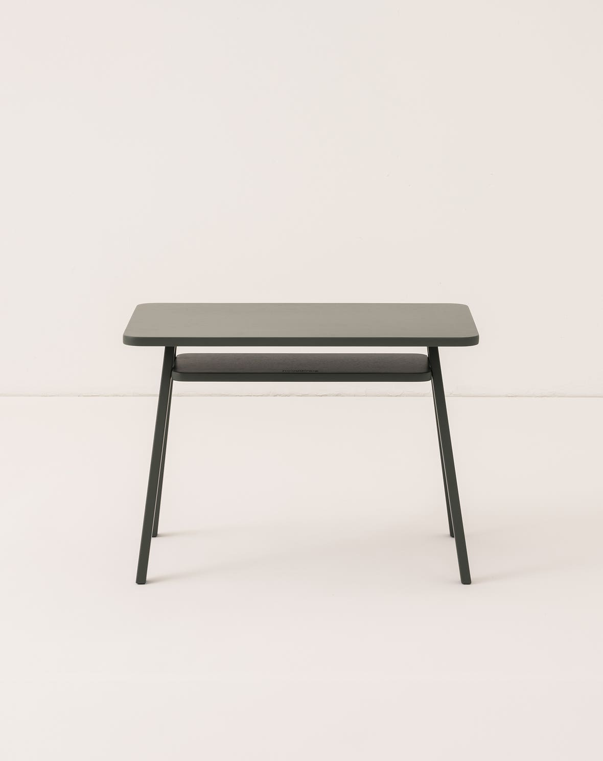 Kid's table Growing Green - deep green