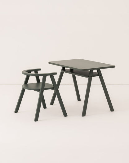 Kid's table Growing Green - deep green