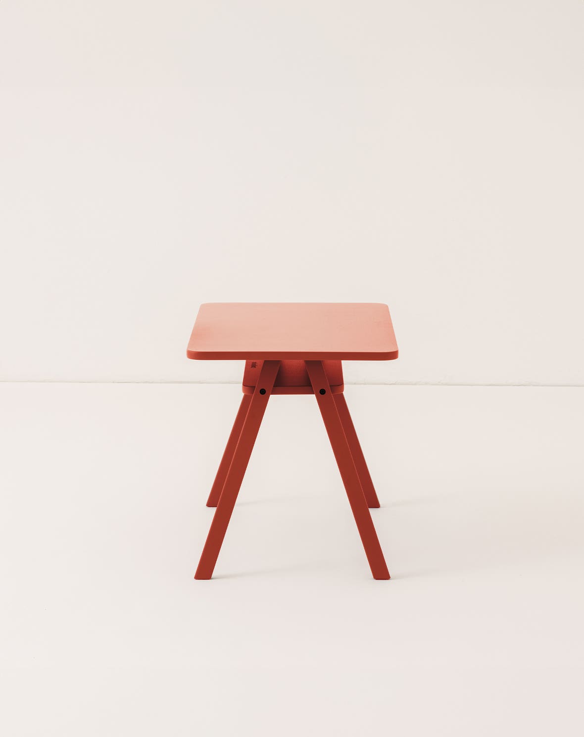 Kid's table Growing Green - Red