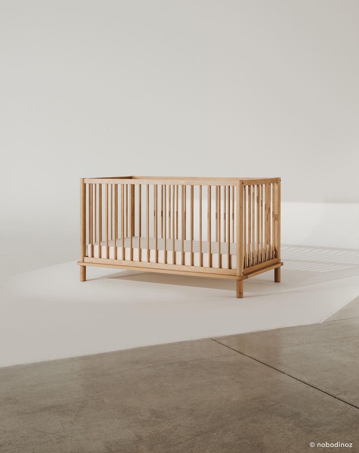 Latitude evolving crib + junior bed extension set - solid oak