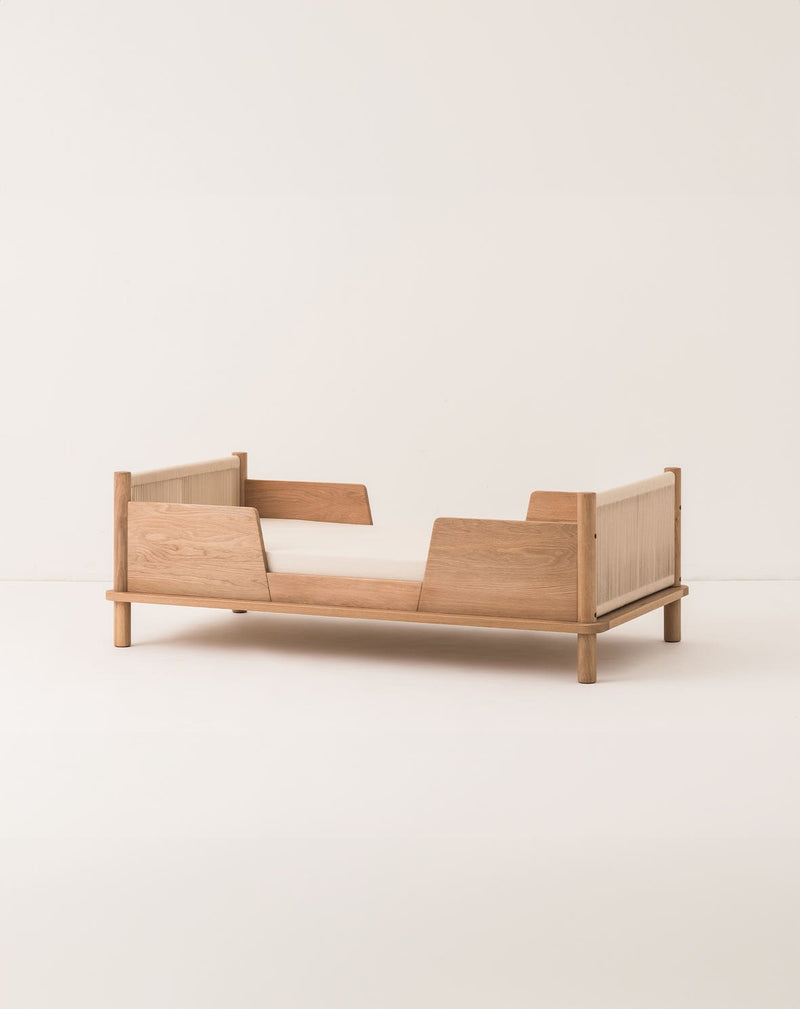 Latitude junior bed set in solid oak wood + 2 safety rails