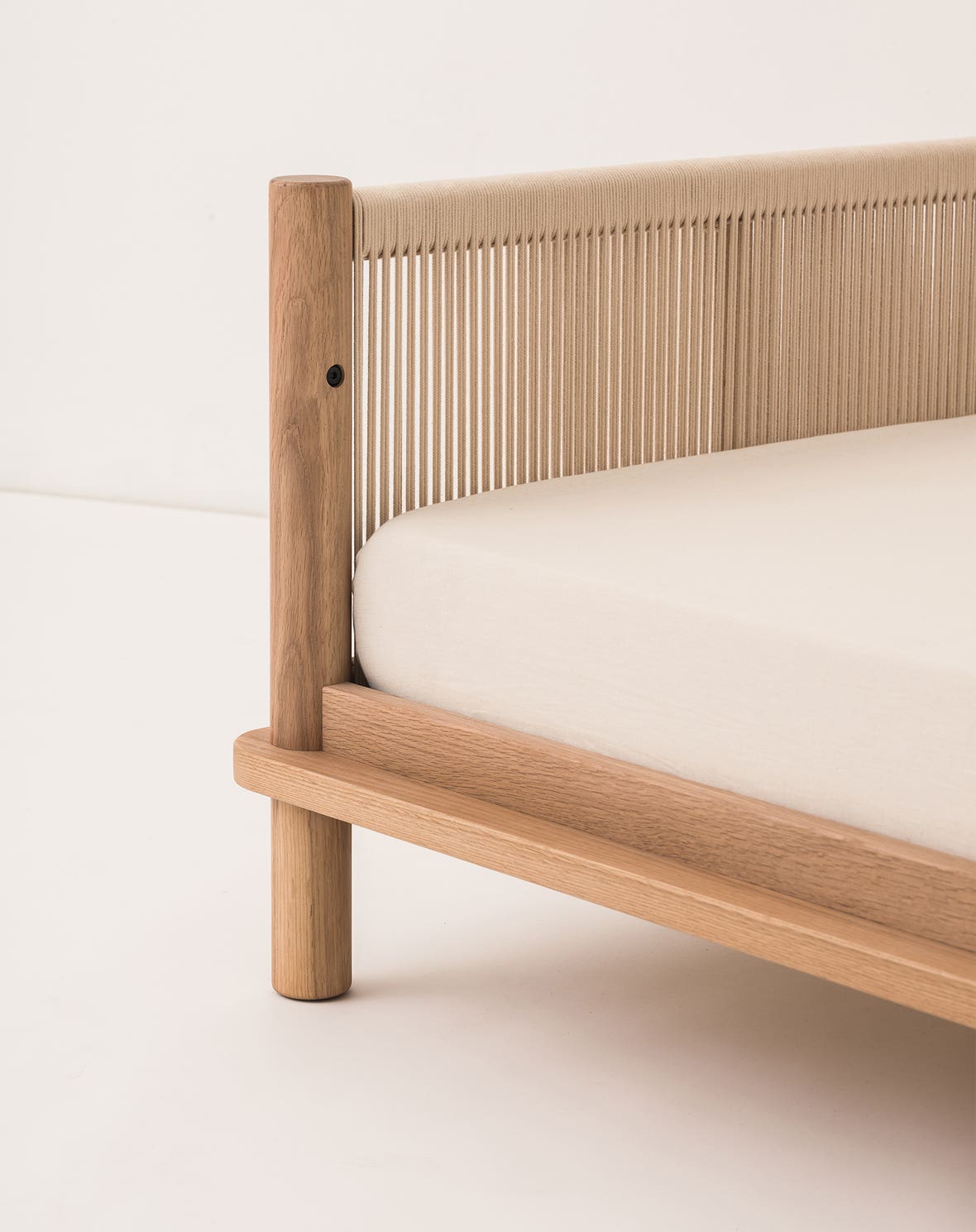 Latitude evolving crib + junior bed extension set - solid oak