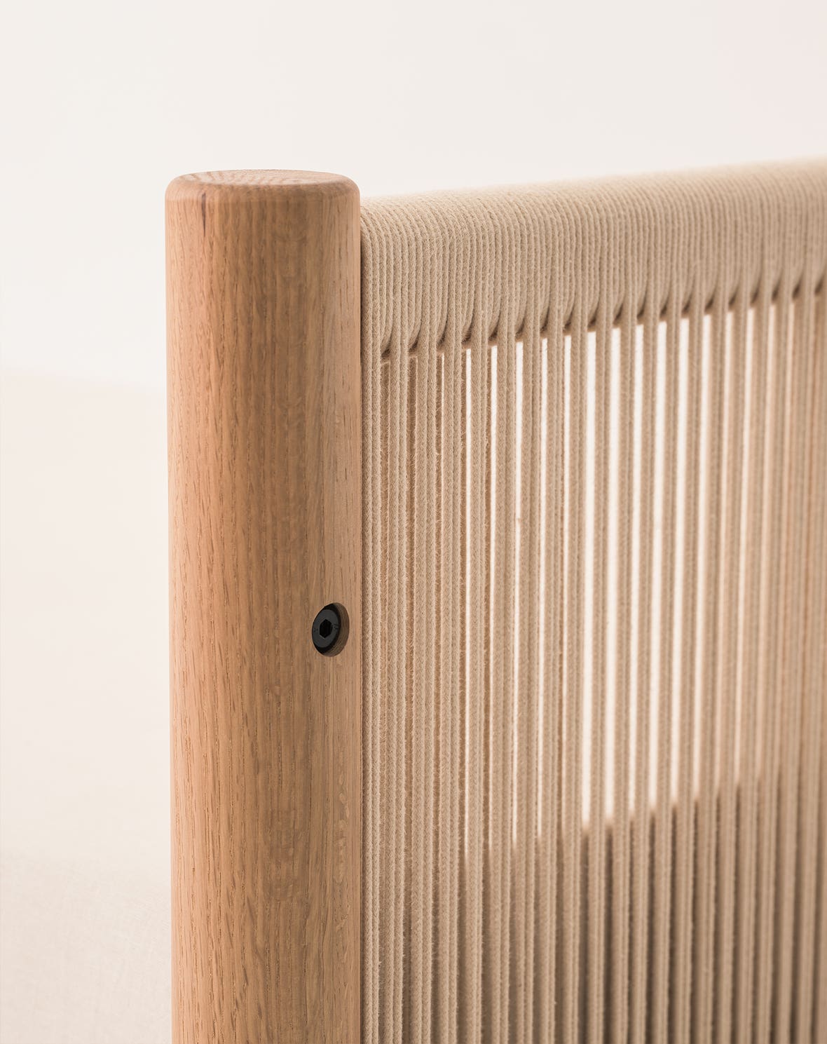 Junior bed in solid oak wood Latitude