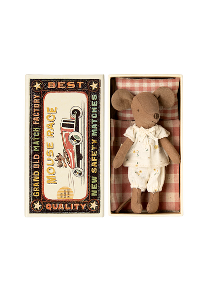 Big sister mouse in matchbox
