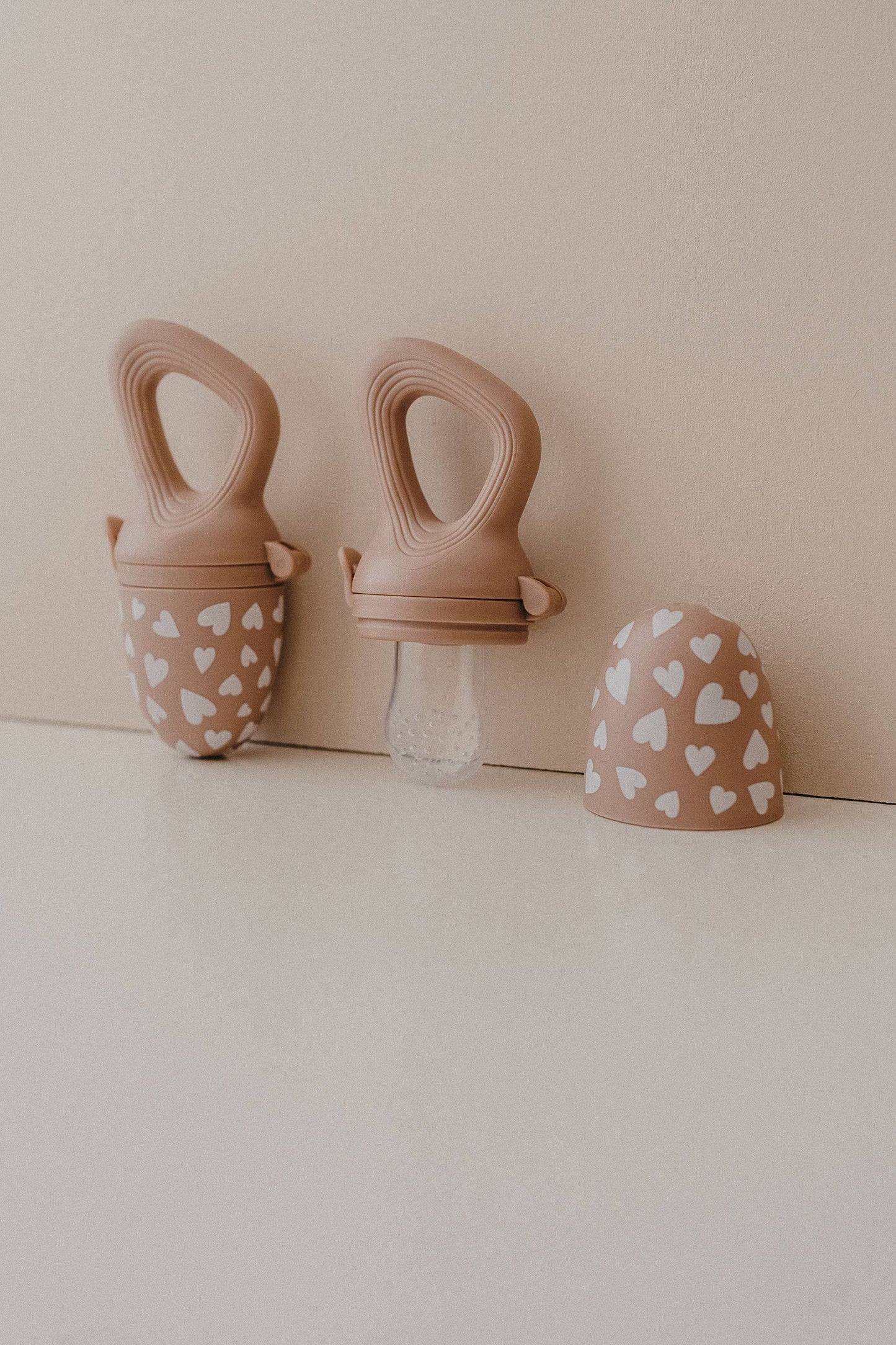 Zakuw nibble pacifier: Fall in love taupe