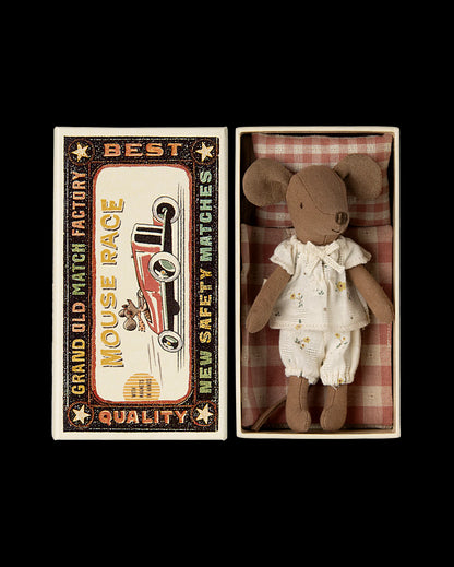 Big sister mouse in matchbox