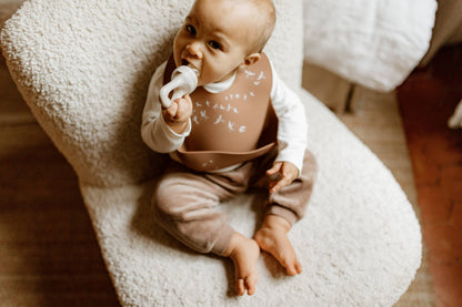 Zakuw nibble pacifier: Fall in love taupe