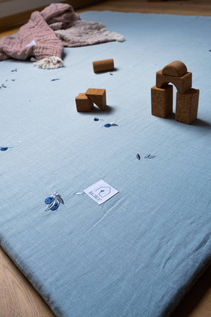 Linen play mat 123x115cm