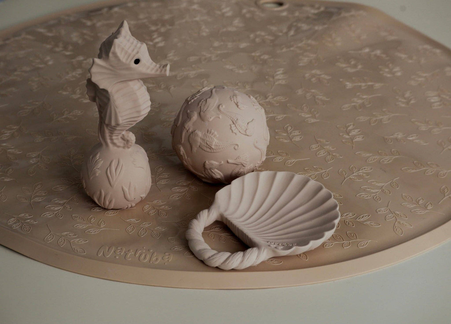 Clam teether
