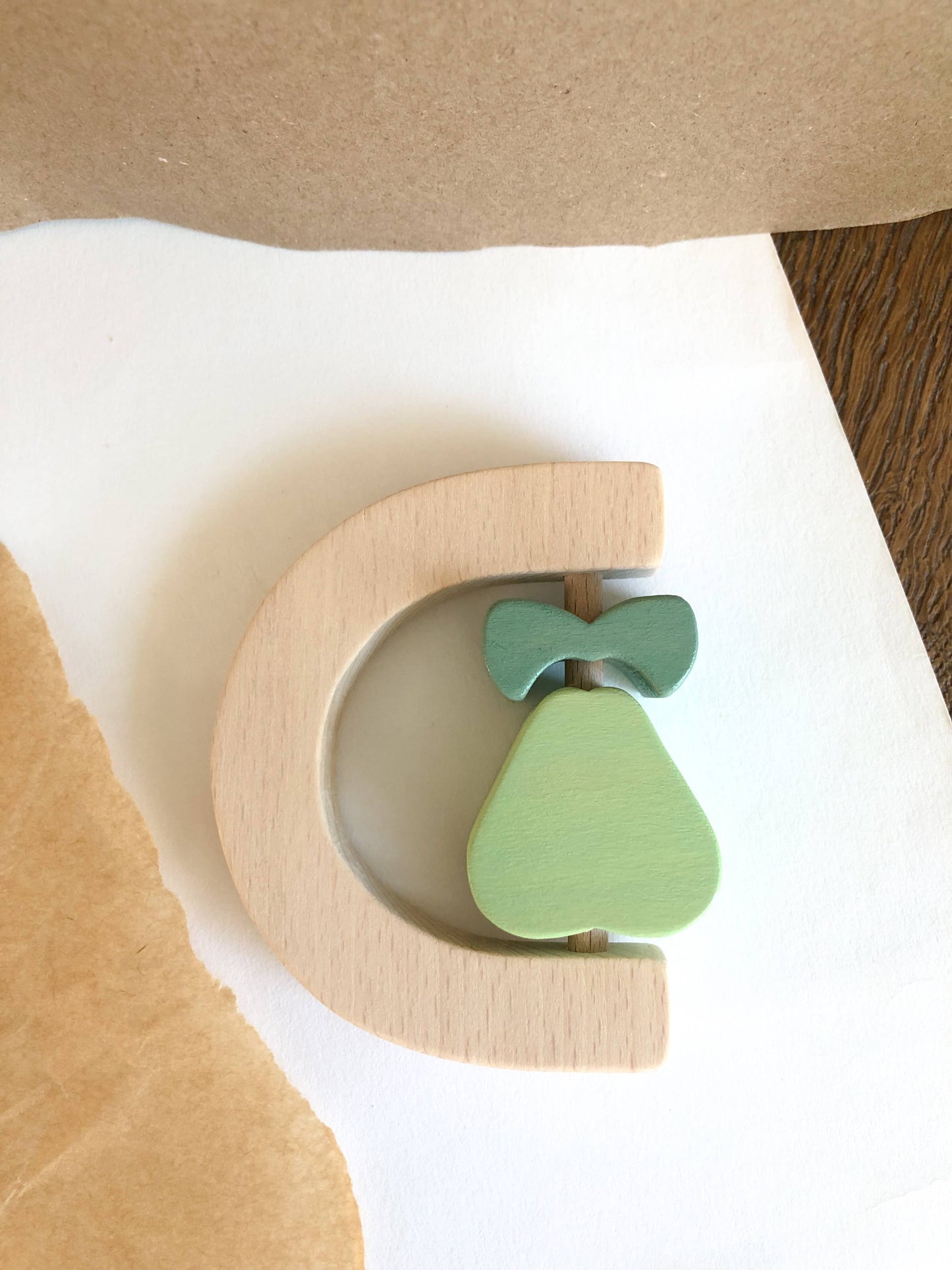 Pear fruit rattle