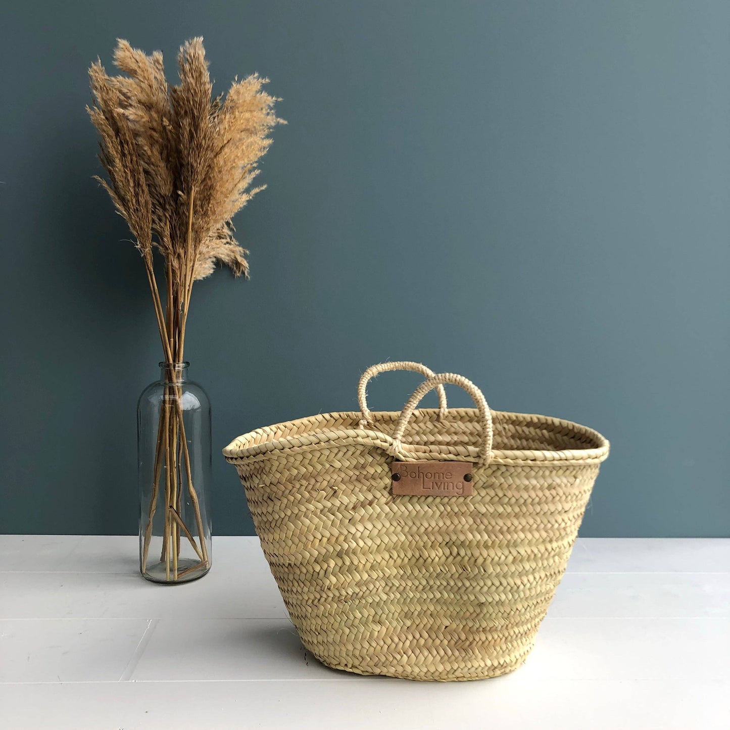 Straw tote basket