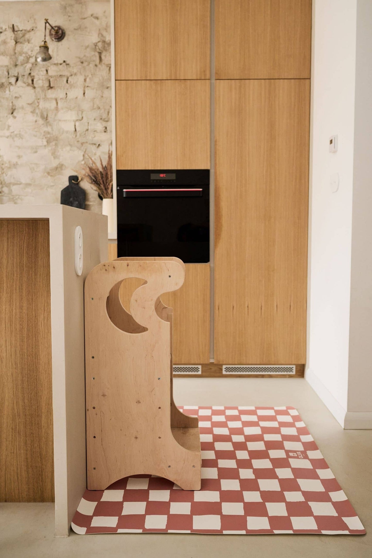 Vegan Leather Messy Mat: Chess Terra Print, 95x125 cm