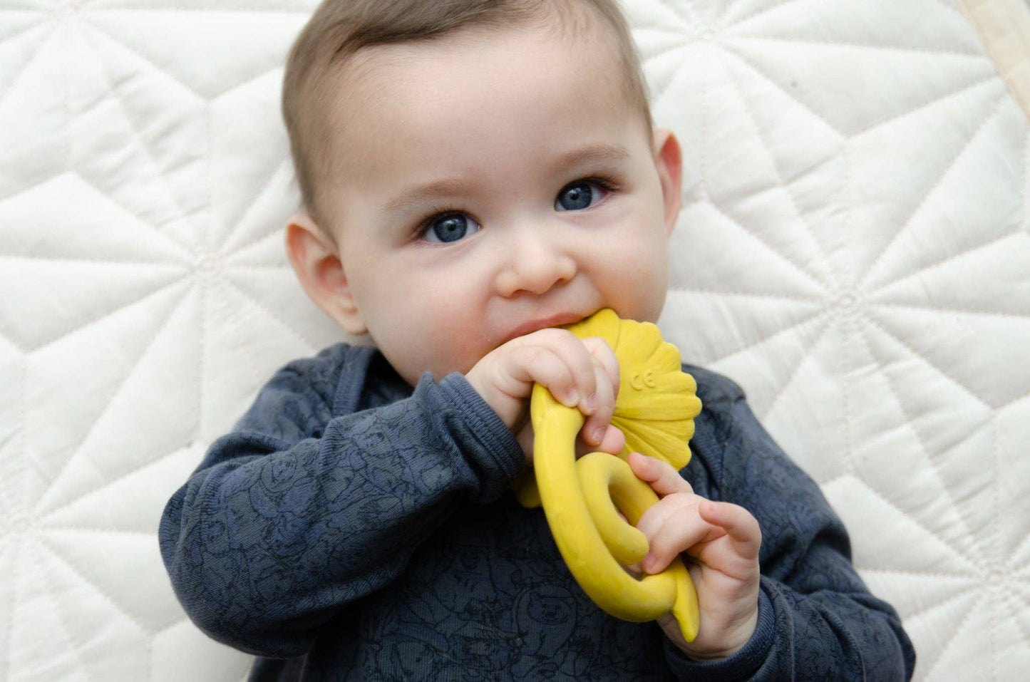 Natural rubber Teether Sunflower - Yellow