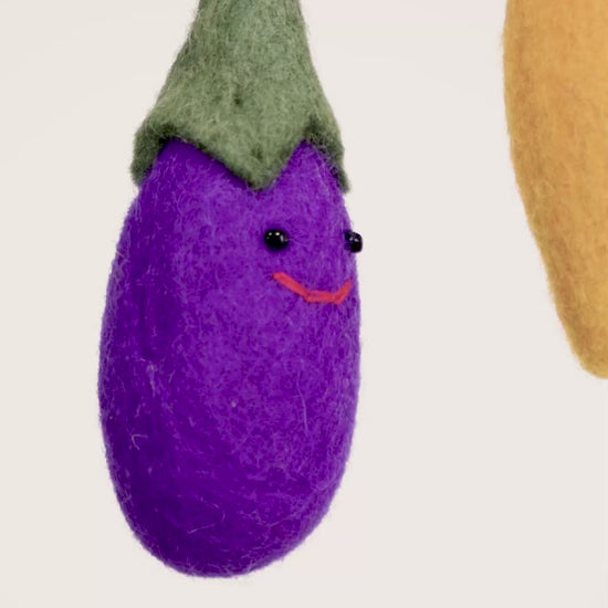 Baby carriage vegetable chain