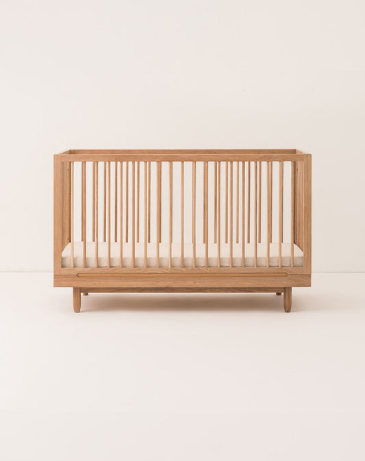 Pure oak wood evolving crib