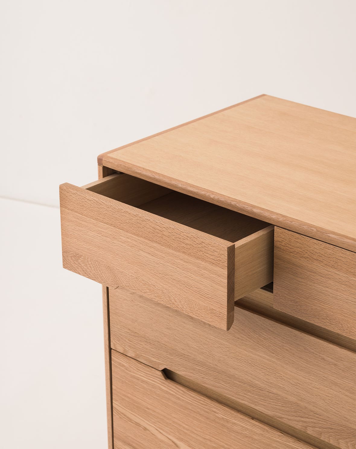 Pure oak wood dresser